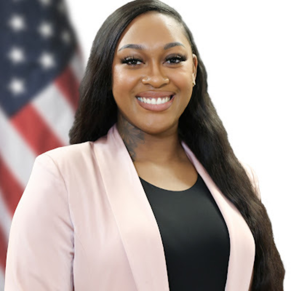 Meet your Posher, Tierra